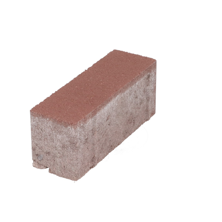 Boven zijaanzicht van een betonstraatsteen met een rode kleur en natuursteenlook, rechthoekig van vorm, met een licht ruwe textuur. De afbeelding toont de steen in een neutrale belichting, geschikt voor gebruik in bestrating.